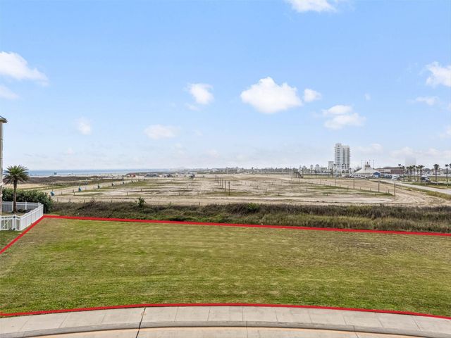 44 Grand Beach Boulevard, Galveston, TX 77550