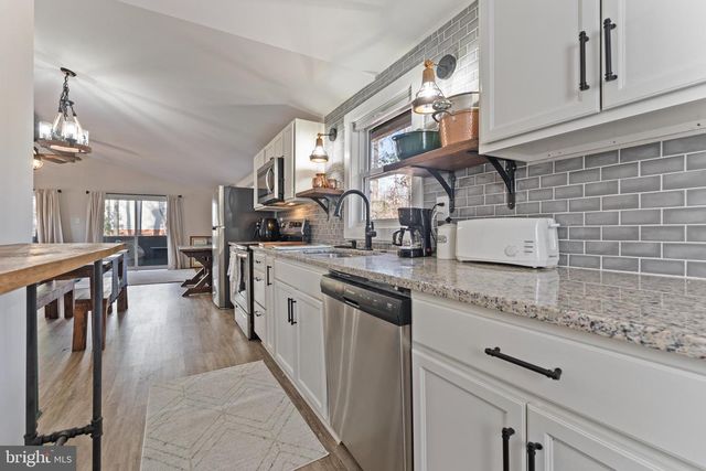 413 WESTOVER PKWY, Locust Grove, VA 22508