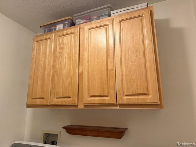 276 Marigold Circle 18, Westland, MI 48185