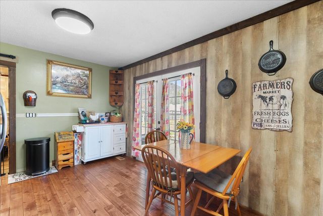 910 Hickory Street, Jasper, TN 37347