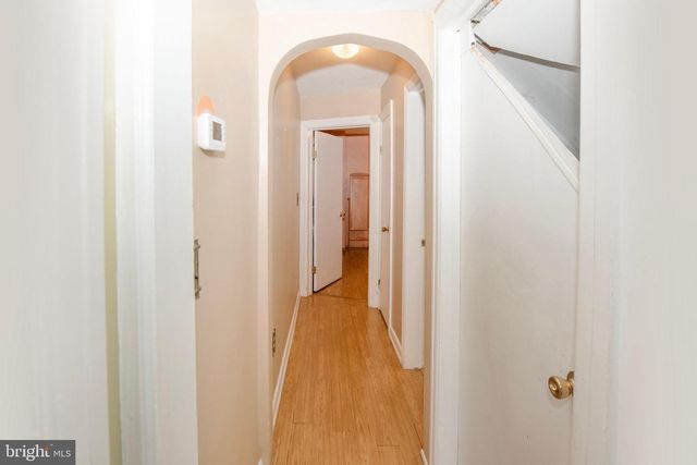 32 HOLMES AVE, Hamilton, NJ 08610