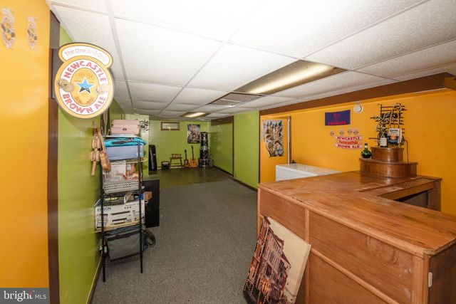 32 HOLMES AVE, Hamilton, NJ 08610
