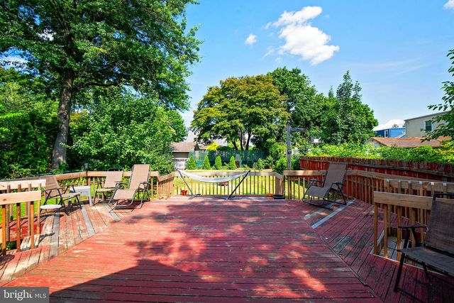 32 HOLMES AVE, Hamilton, NJ 08610