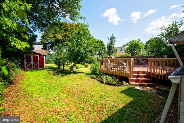 32 HOLMES AVE, Hamilton, NJ 08610