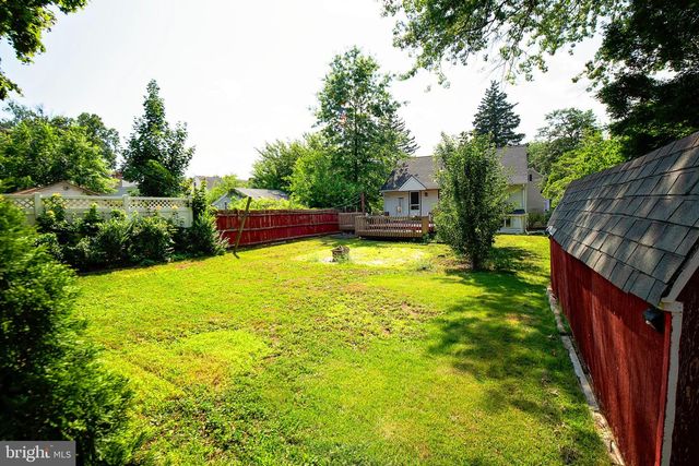 32 HOLMES AVE, Hamilton, NJ 08610