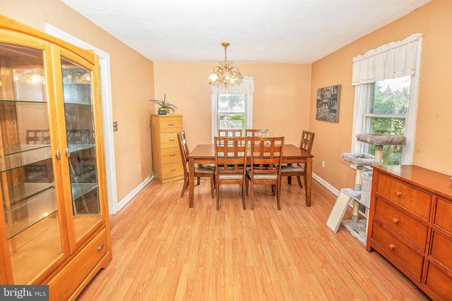 32 HOLMES AVE, Hamilton, NJ 08610