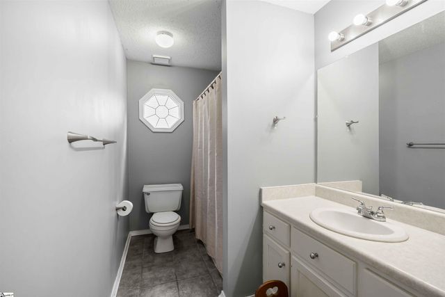 1401 Winding Way, Taylors, SC 29687