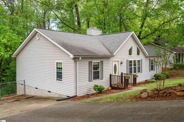 1401 Winding Way, Taylors, SC 29687