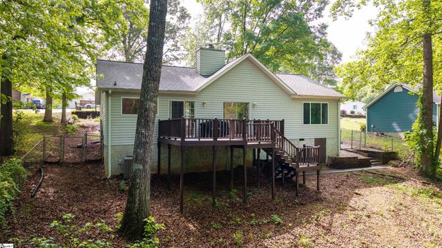 1401 Winding Way, Taylors, SC 29687