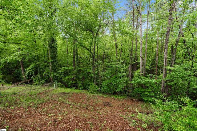 1401 Winding Way, Taylors, SC 29687