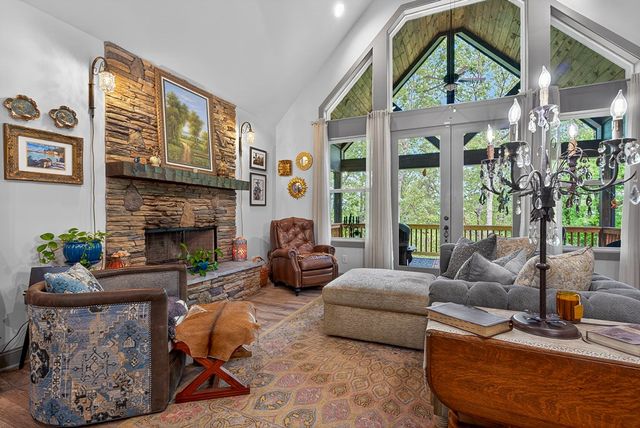 892 Morton Drive, Ellijay, GA 30540