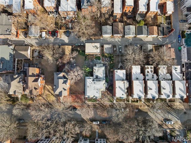 2335 Whittemore Place, St Louis, MO 63104