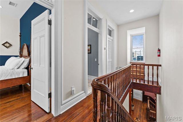 2335 Whittemore Place, St Louis, MO 63104