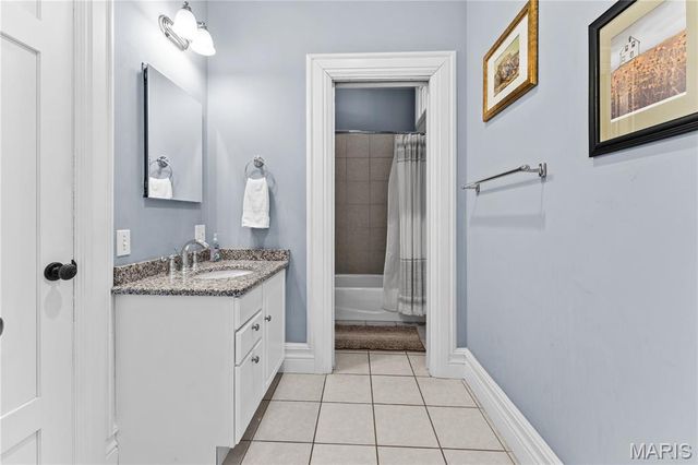 2335 Whittemore Place, St Louis, MO 63104