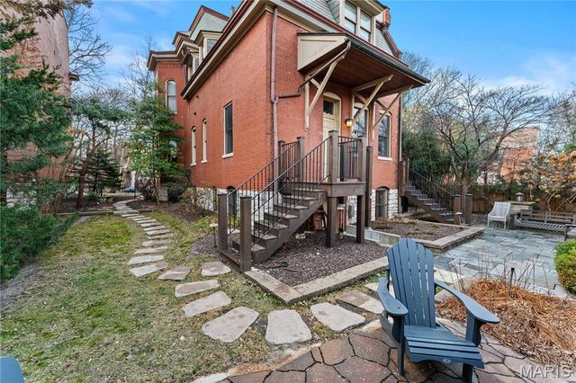 2335 Whittemore Place, St Louis, MO 63104