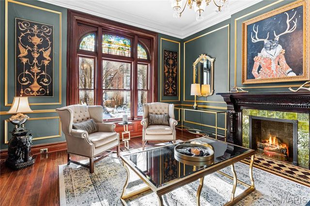 2335 Whittemore Place, St Louis, MO 63104