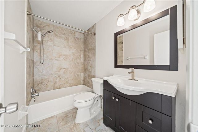 1030 Abada Court NE 108, Palm Bay, FL 32905