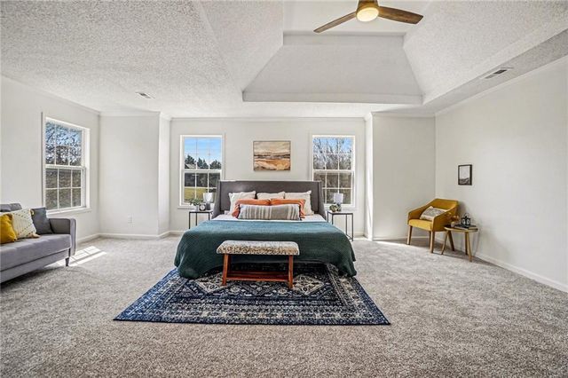 21320 W 98th Street, Lenexa, KS 66220