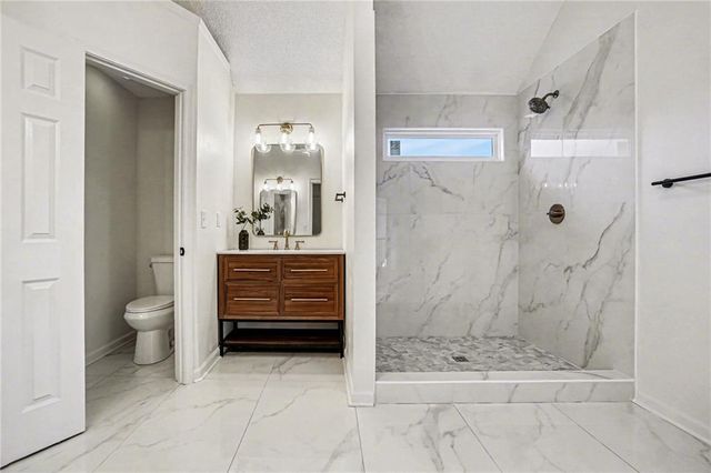 21320 W 98th Street, Lenexa, KS 66220