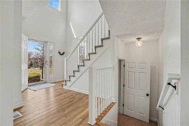 21320 W 98th Street, Lenexa, KS 66220