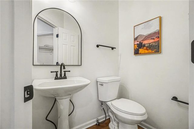 21320 W 98th Street, Lenexa, KS 66220