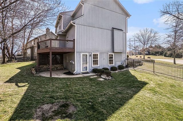21320 W 98th Street, Lenexa, KS 66220