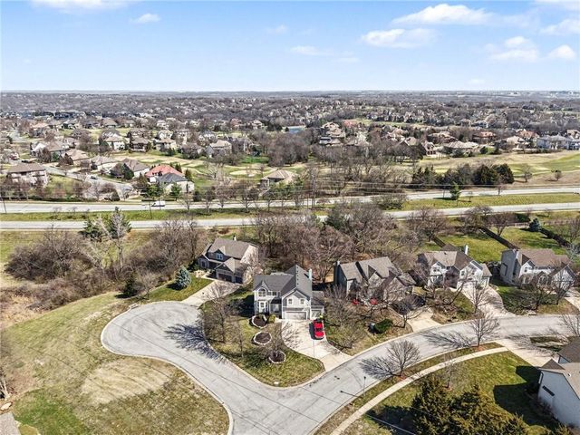 21320 W 98th Street, Lenexa, KS 66220