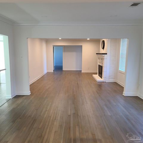 1301 W Lee St, Pensacola, FL 32501