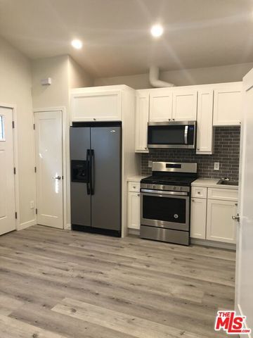 6140 W 74th Street, Los Angeles, CA 90045