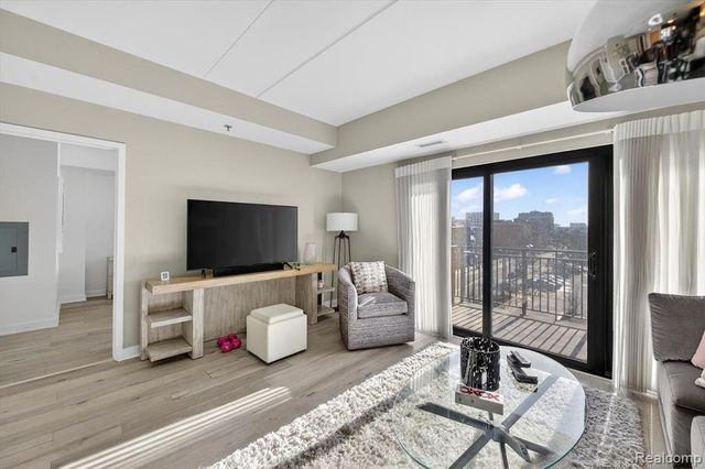 111 N Ashley Street 406, Ann Arbor, MI 48104