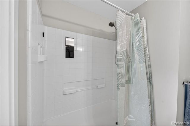 111 N Ashley Street 406, Ann Arbor, MI 48104