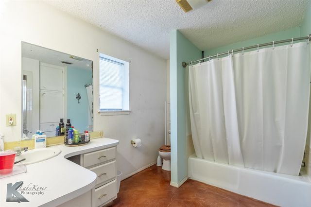 1673 Fm 614, Ovalo, TX 79541