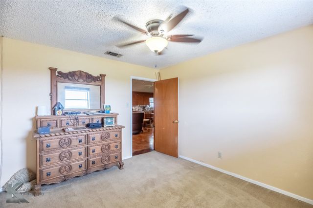 1673 Fm 614, Ovalo, TX 79541