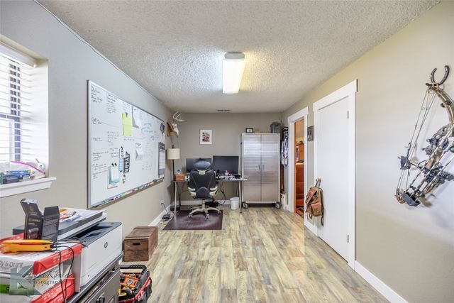 1673 Fm 614, Ovalo, TX 79541