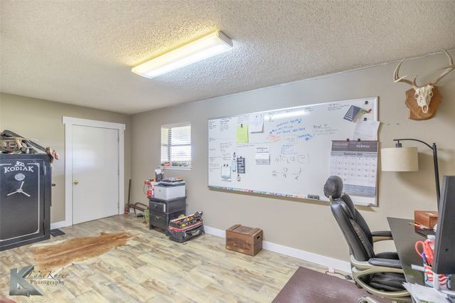 1673 Fm 614, Ovalo, TX 79541