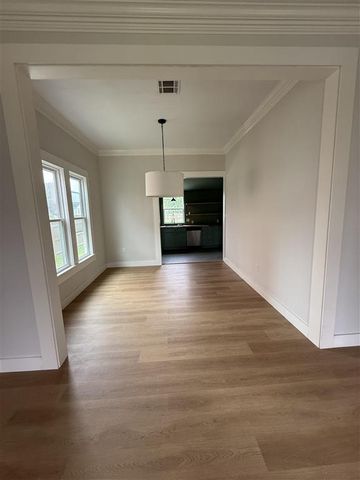 1014 Iris Street, Lake Charles, LA 70601