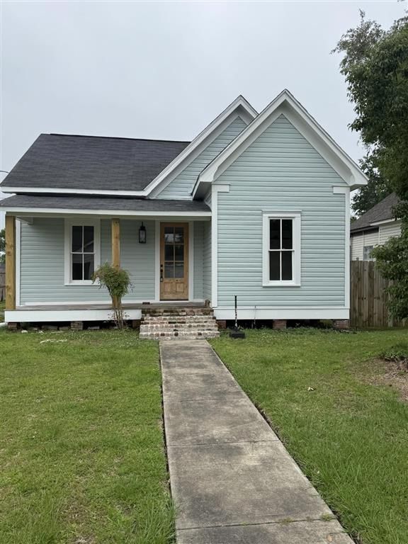 1014 Iris Street, Lake Charles, LA 70601