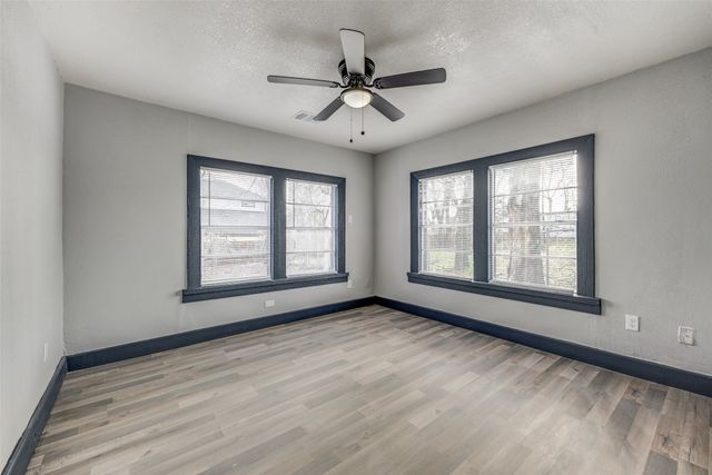 522 N Austin Avenue, Denison, TX 75020
