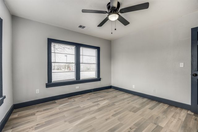 522 N Austin Avenue, Denison, TX 75020