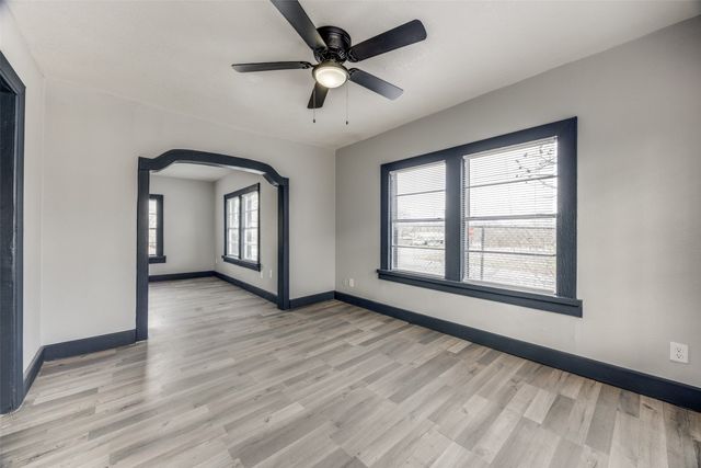 522 N Austin Avenue, Denison, TX 75020