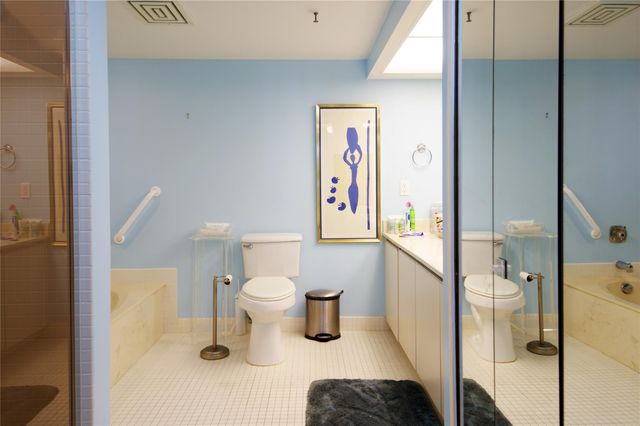 2480 Presidential Way 1103, West Palm Beach, FL 33401