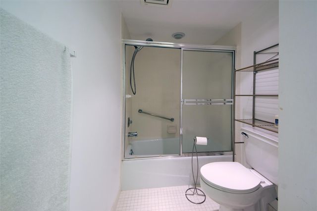 2480 Presidential Way 1103, West Palm Beach, FL 33401