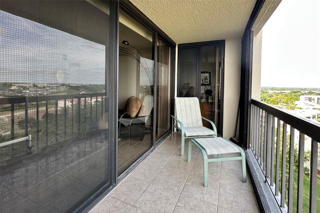 2480 Presidential Way 1103, West Palm Beach, FL 33401