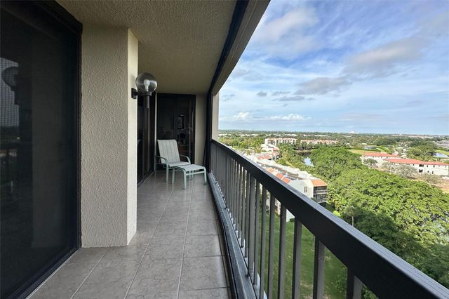 2480 Presidential Way 1103, West Palm Beach, FL 33401
