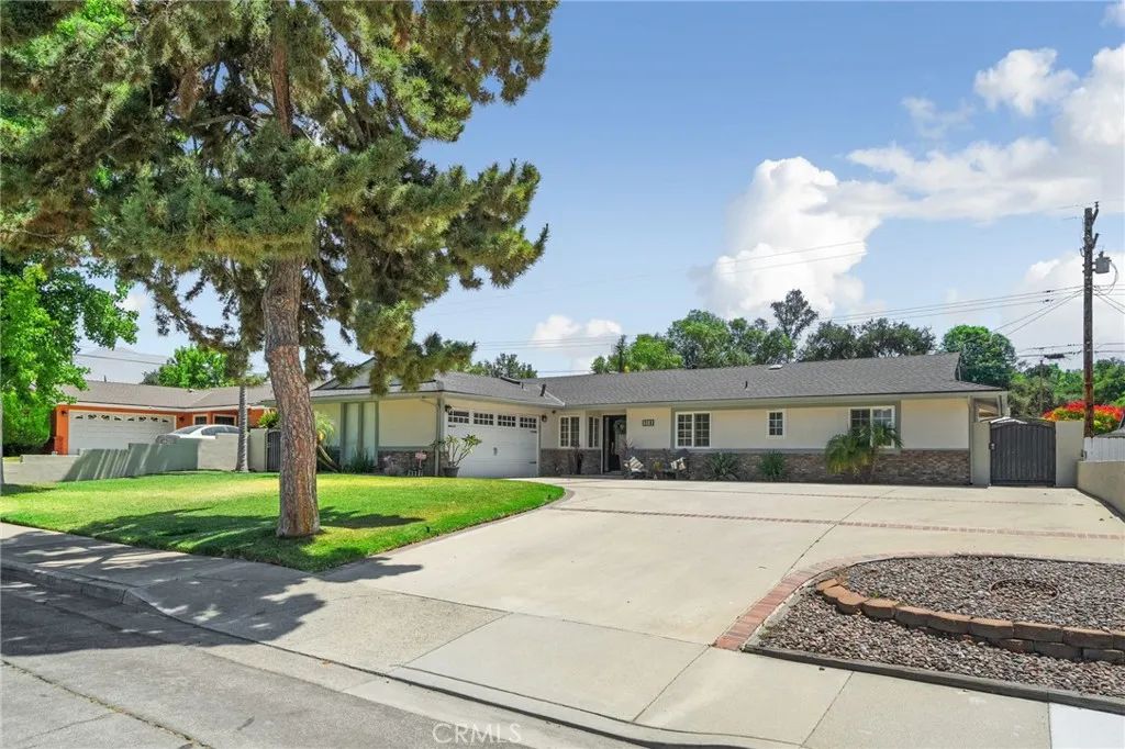 518 Converse, Claremont, CA 91711