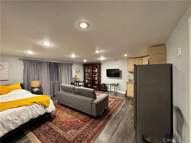 9767 Nita Ave., Chatsworth, CA 91311