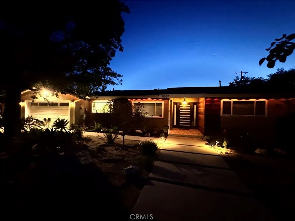 9767 Nita Ave., Chatsworth, CA 91311