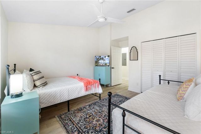 4568 San Antonio LN, Bonita Springs, FL 34134