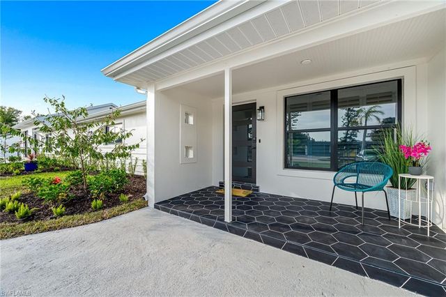 4568 San Antonio LN, Bonita Springs, FL 34134