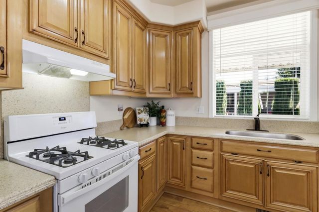 819 Villa Teresa Way 819, San Jose, CA 95123